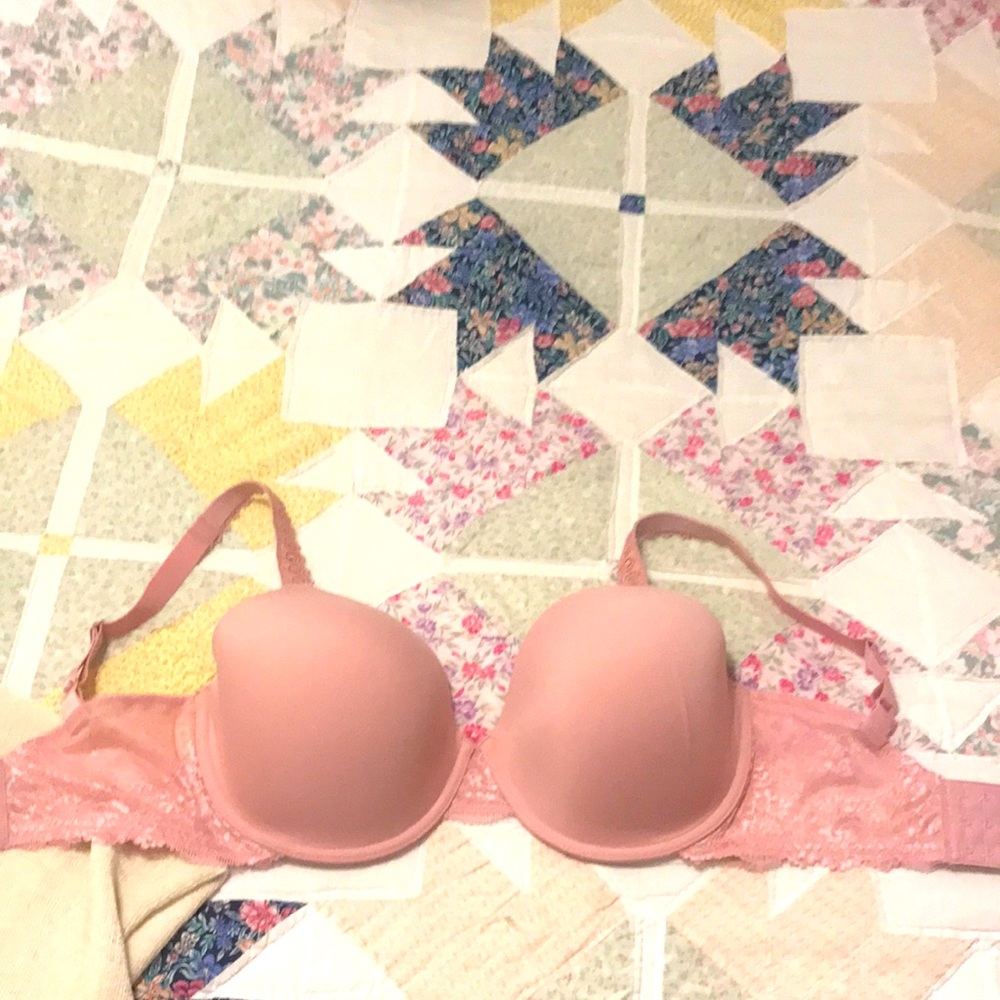 New Wacoal Lace T-Shirt Bra